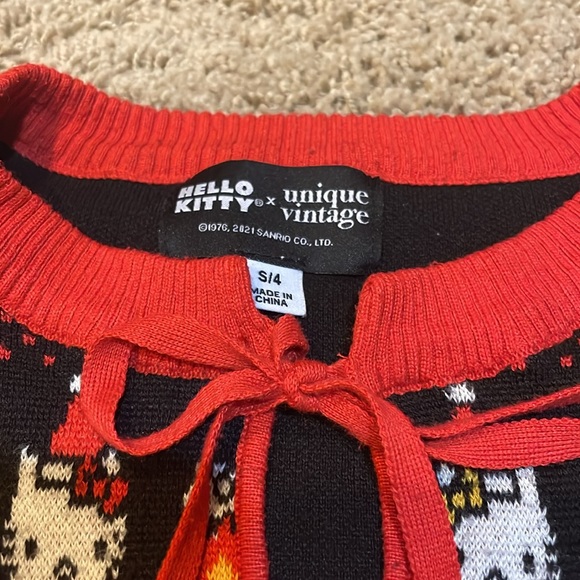 Hello Kitty X Unique Vintage Sweater - Picture 3 of 3